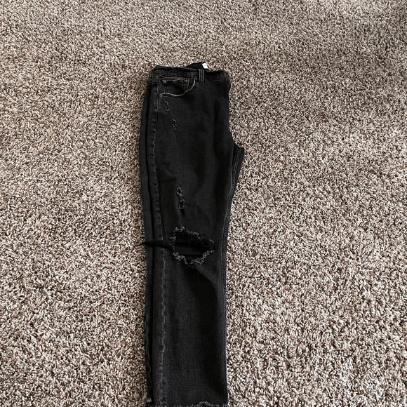 A&F High-Rise Skinny Jeans - Picture 2 of 3